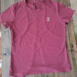 Womems 1st Phorm athletic tee